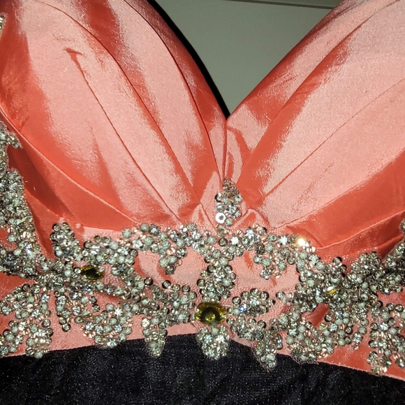 Evenings by AllureCoral and BlackDress BUNDLE&SAVE - Picture 5 of 9